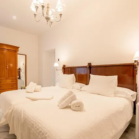 Ohliving Virgenes 7 * Séville