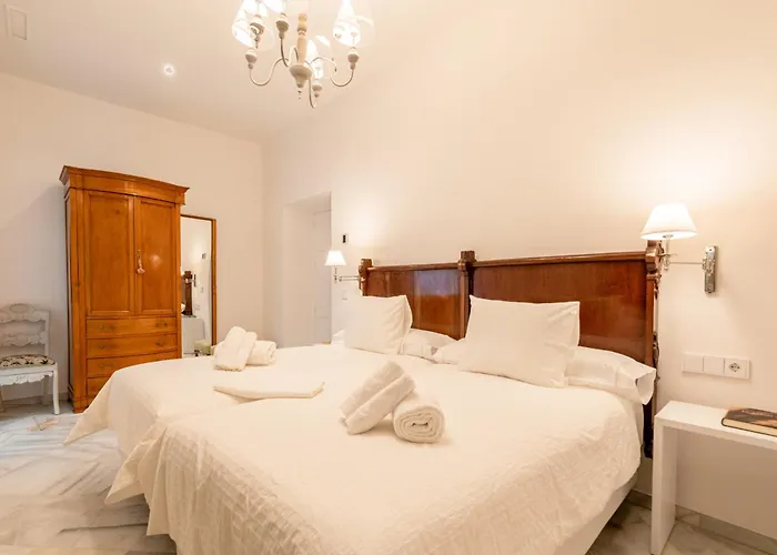 Ohliving Virgenes 7 * Севилья